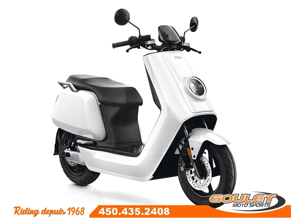 Niu Niu Nqi Sport E-scooter 2022 alt