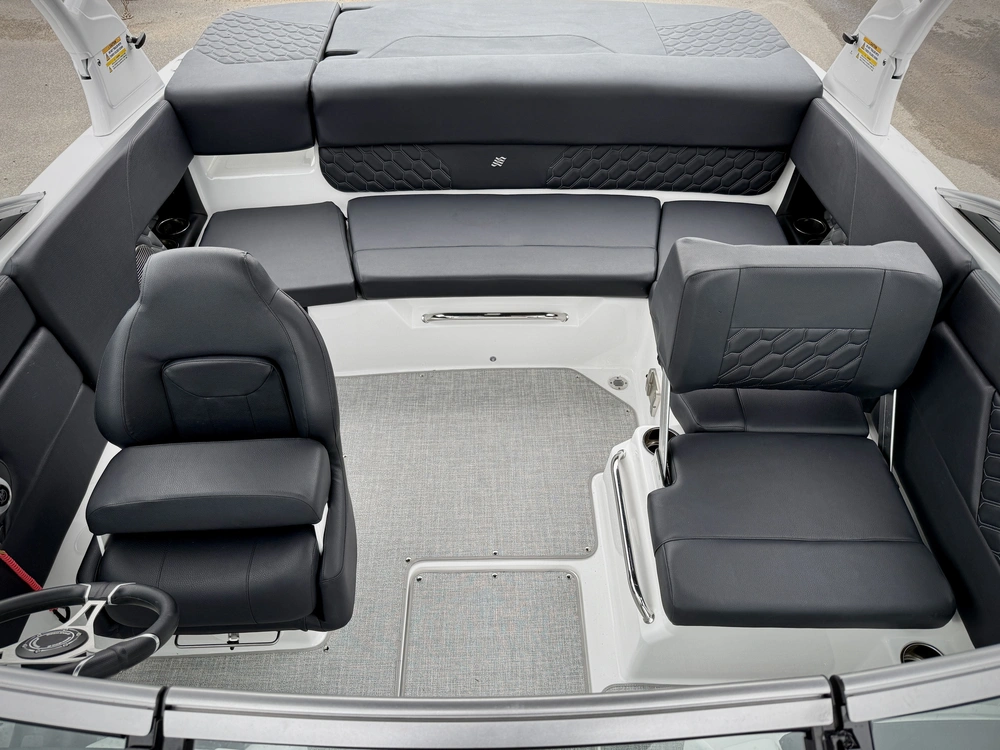 2025 Four Winns H1 Mercruiser 4.5l alt