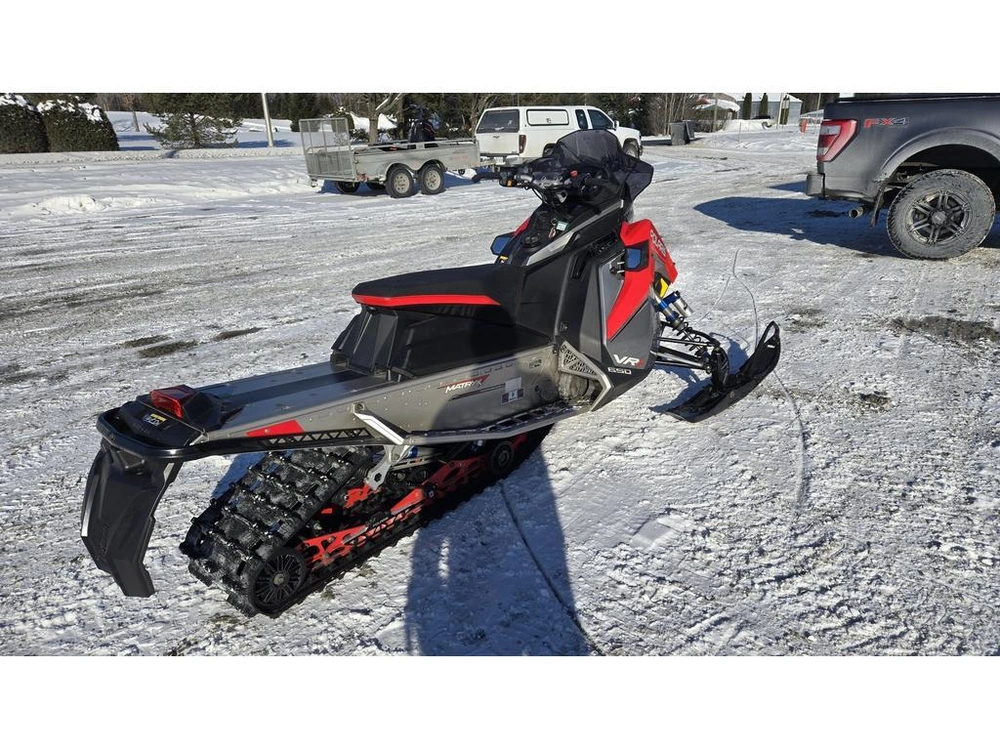 Polaris Indy Vr1 650 137 2021 alt