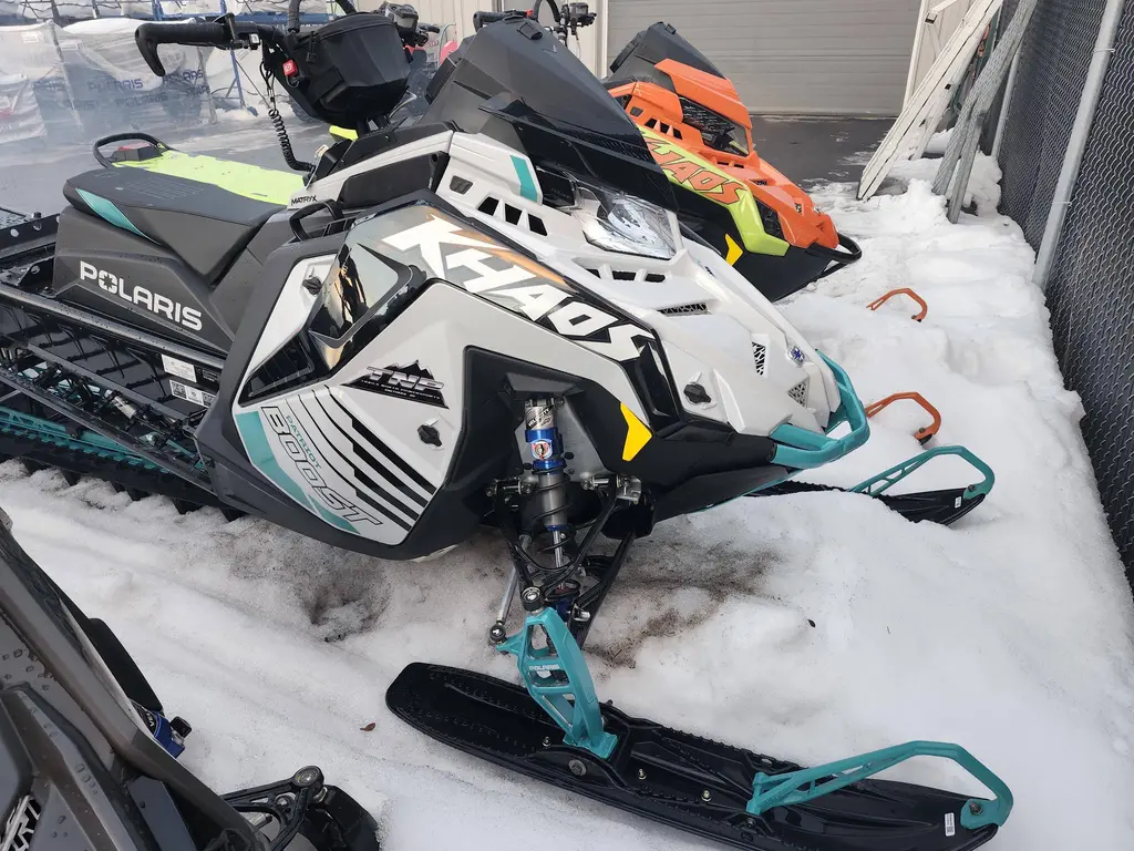 2025 Polaris *DEALER TESTED* Boost RMK KHAOS 165 - Electric Start & 7S Display
