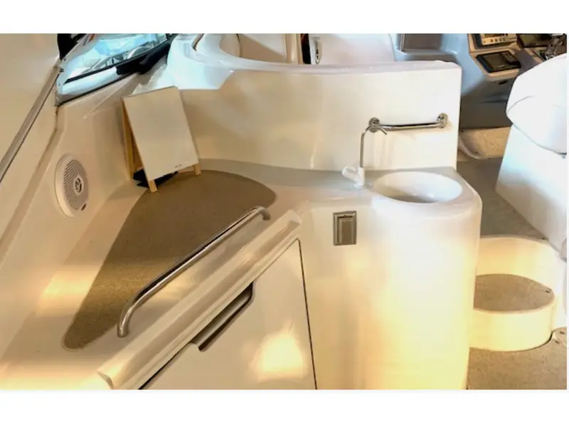 Cruisers Yachts 3870 2002