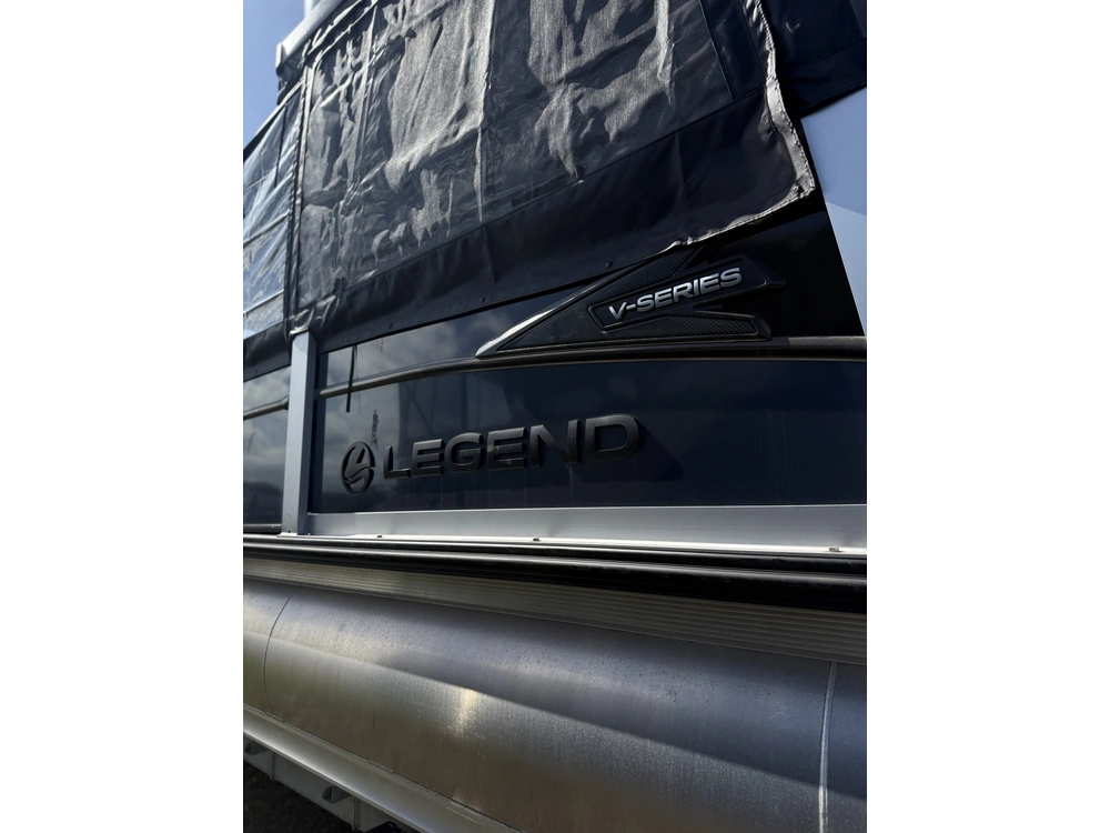 2023 Legend V-series Aqua Tower Sport Pro W/ Full Enclosure, 115 Exlpt 4s Merc