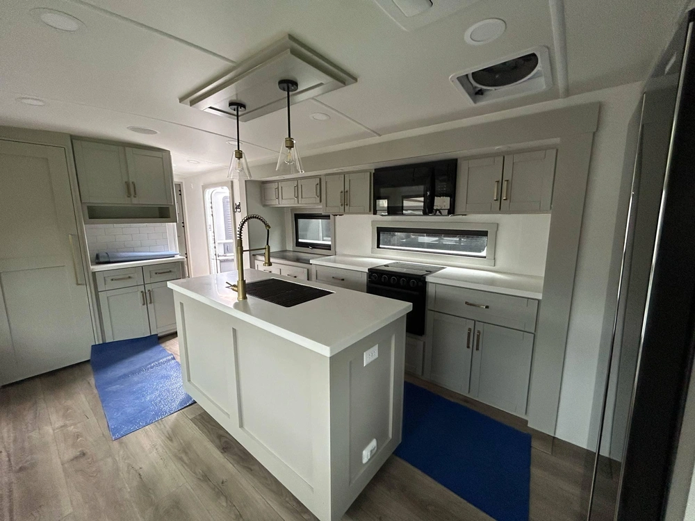 Brinkley Rv Z-air 285 2024 alt
