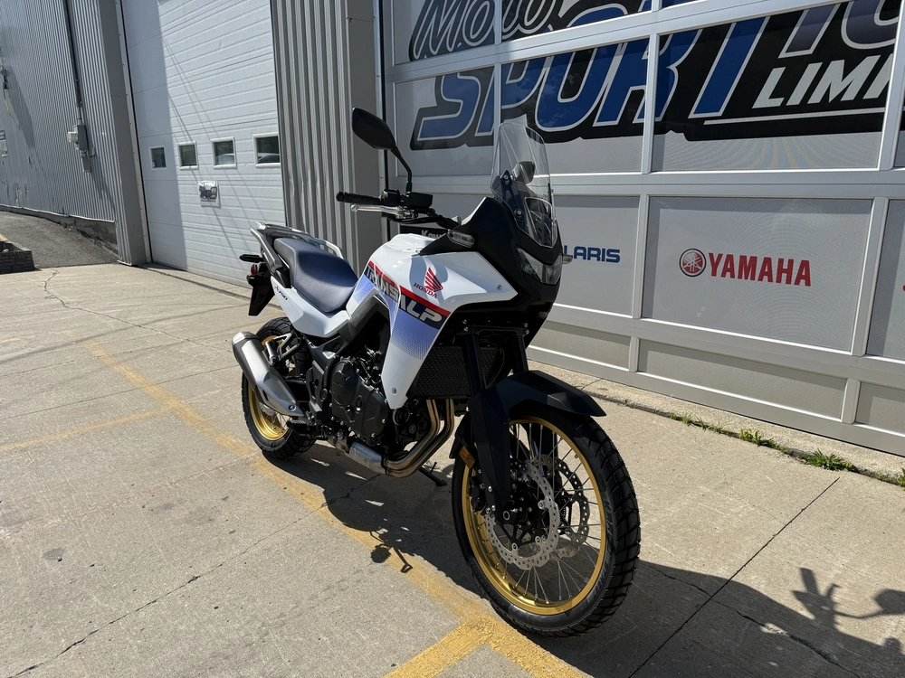 2025 Honda Transalp alt