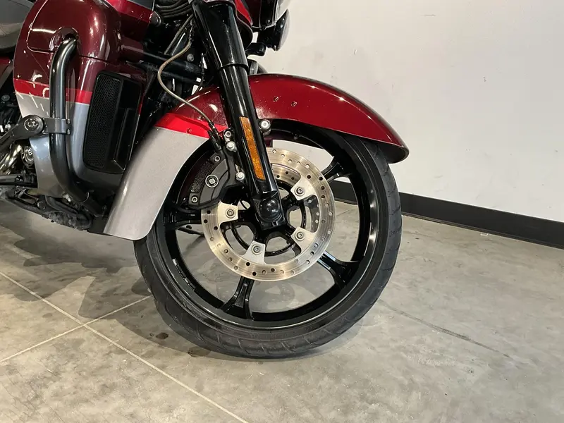 2019 Harley-Davidson Street Glide CVO 117