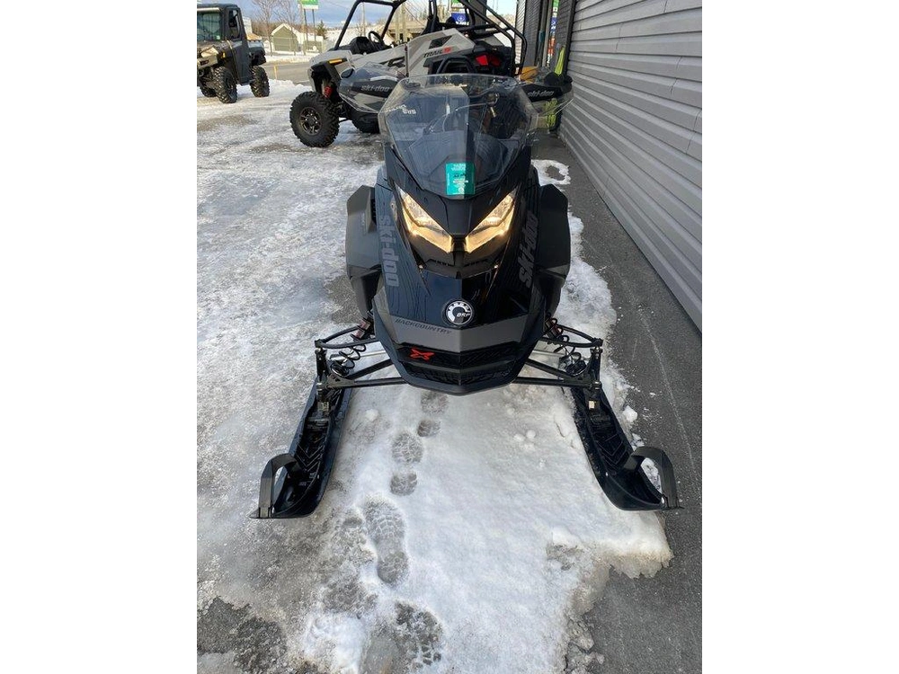 2021 Ski-doo Backcountry X 850 alt