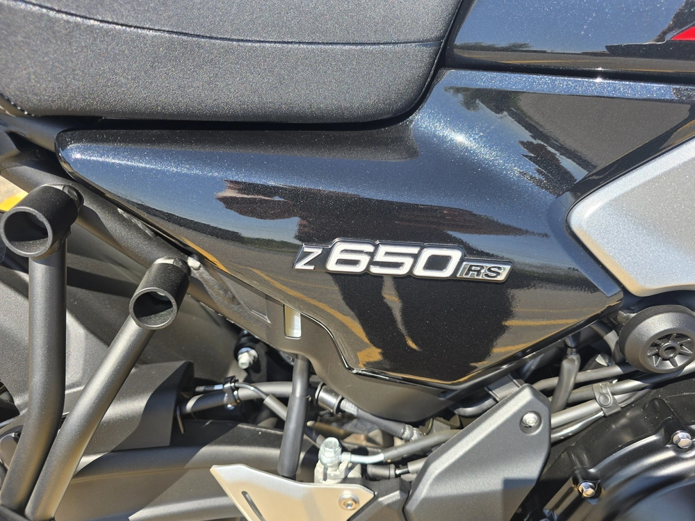 2023 Kawasaki Z650rs alt