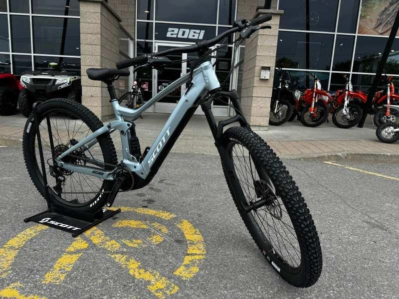 Scott Contessa Strike 920 Large 2022 alt
