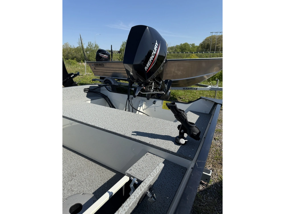 2025 Legend 16 Prosport Sc W/ 25 Elpt 4s Merc & Mooring Cover