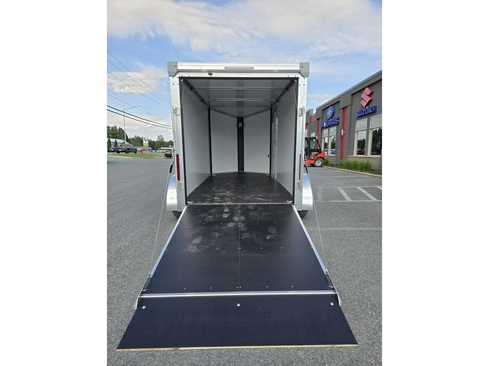 Ideal Cargo Remorque Fermée Évocore 6x12 Porte Rampe 2024 alt