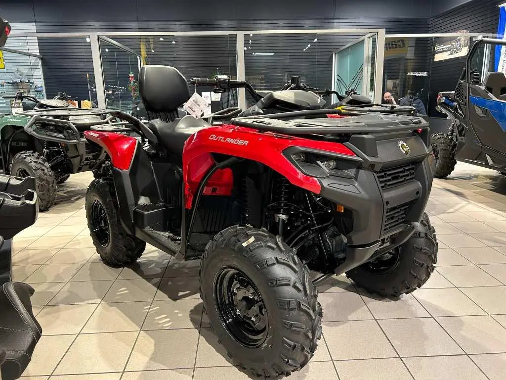 Can-Am Outlander MAX DPS 700 2025