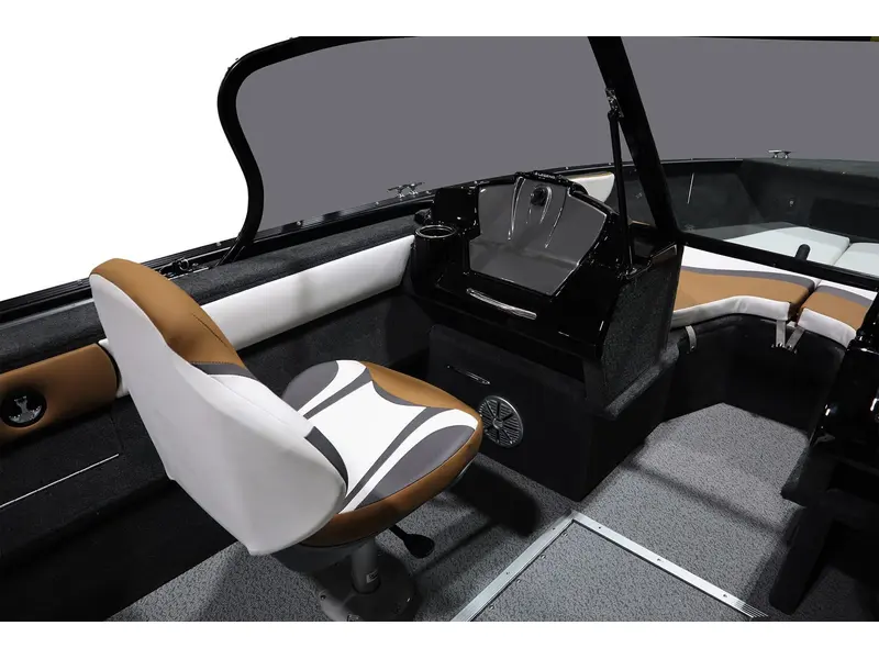 Legend X18 w/ 90 ELPT 4S Merc, galv trailer & bow to stern cover 2024