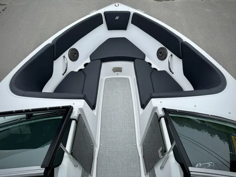 Four Winns H1 MERCRUISER 4.5L 2025