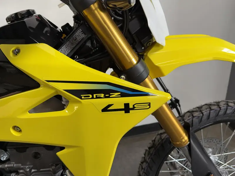 2025 Suzuki DR-Z4S *5.99% jusqu'à 60 mois
