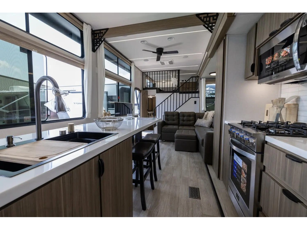 Forest River Wildwood 44view 2025 alt