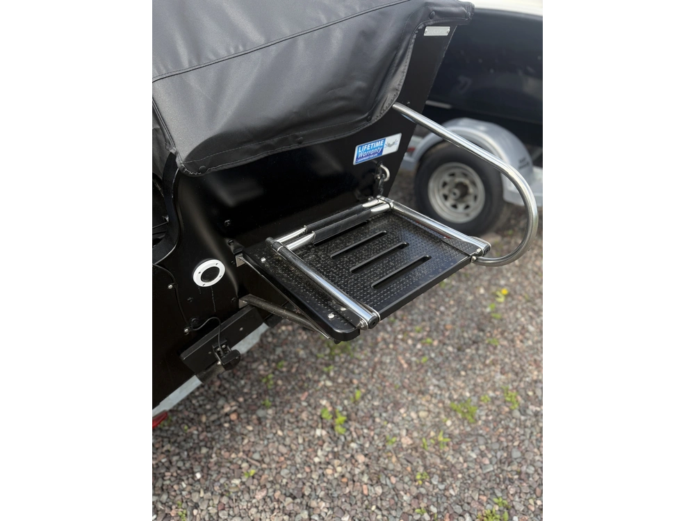 2024 Legend X18 W/ 90 Elpt 4s Merc, Galv Trailer & Bow To Stern Cover