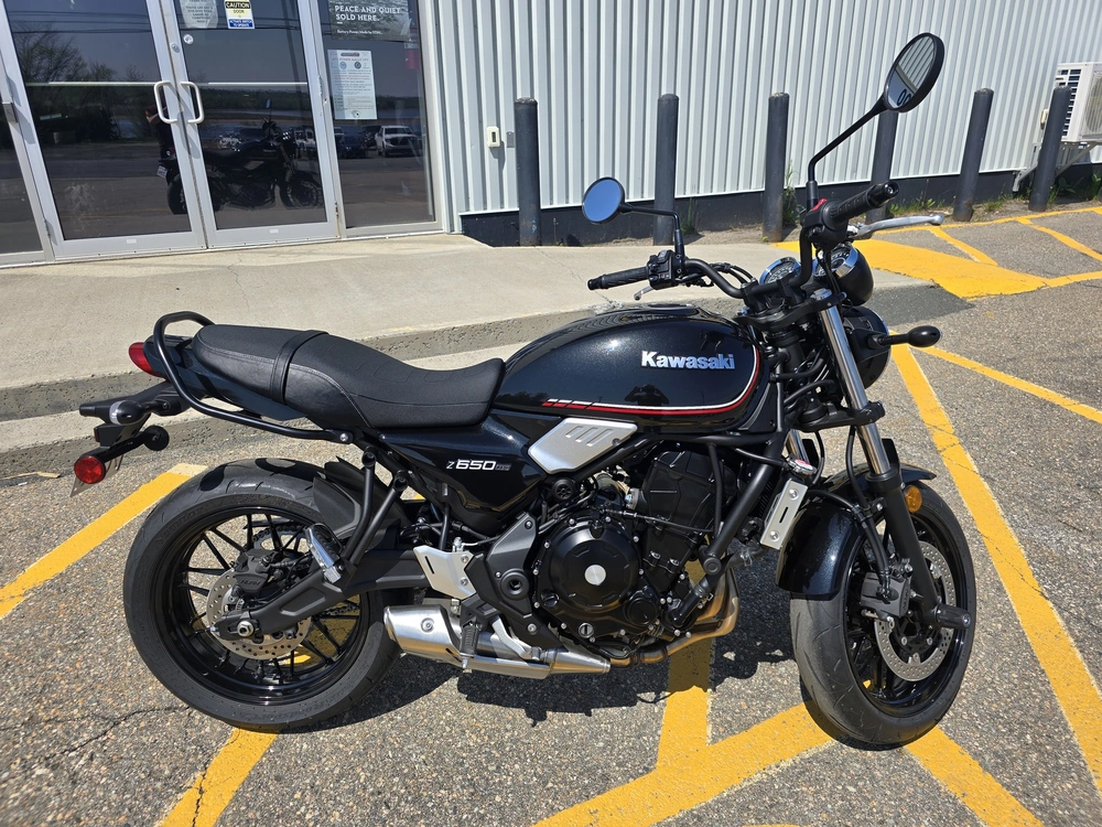 2023 Kawasaki Z650rs alt
