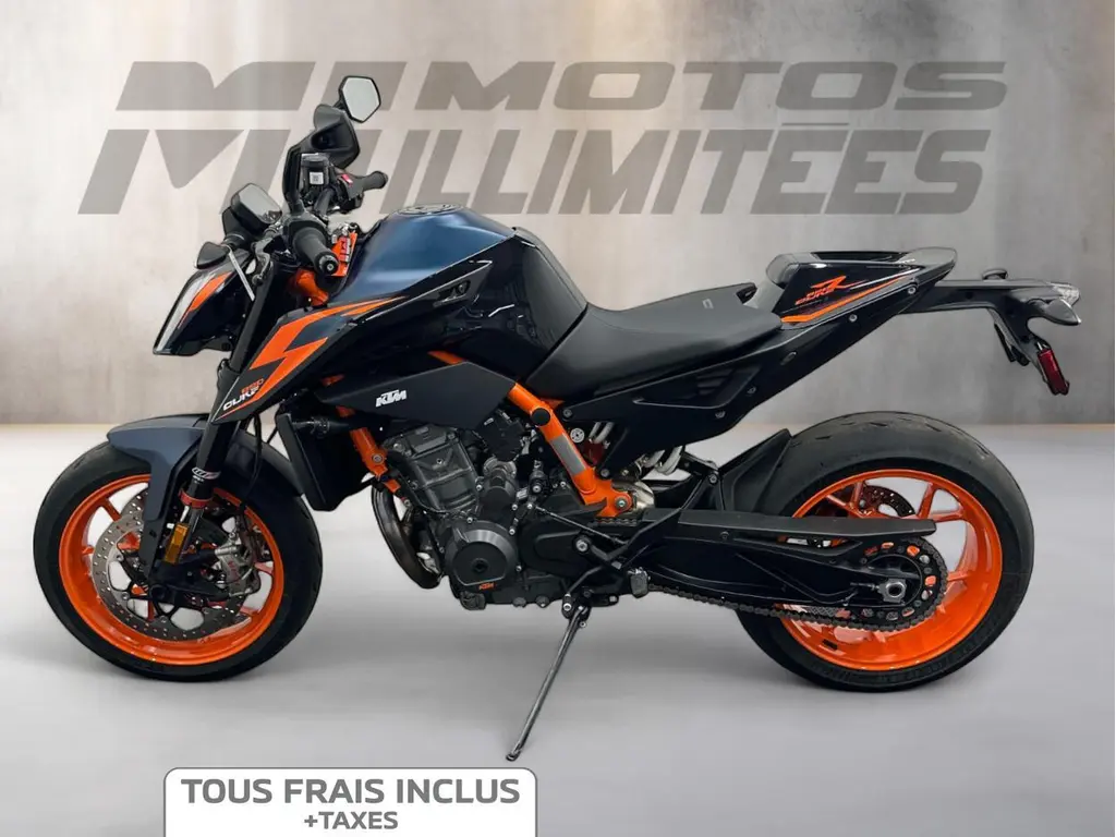 2023 KTM 890 DUKE R