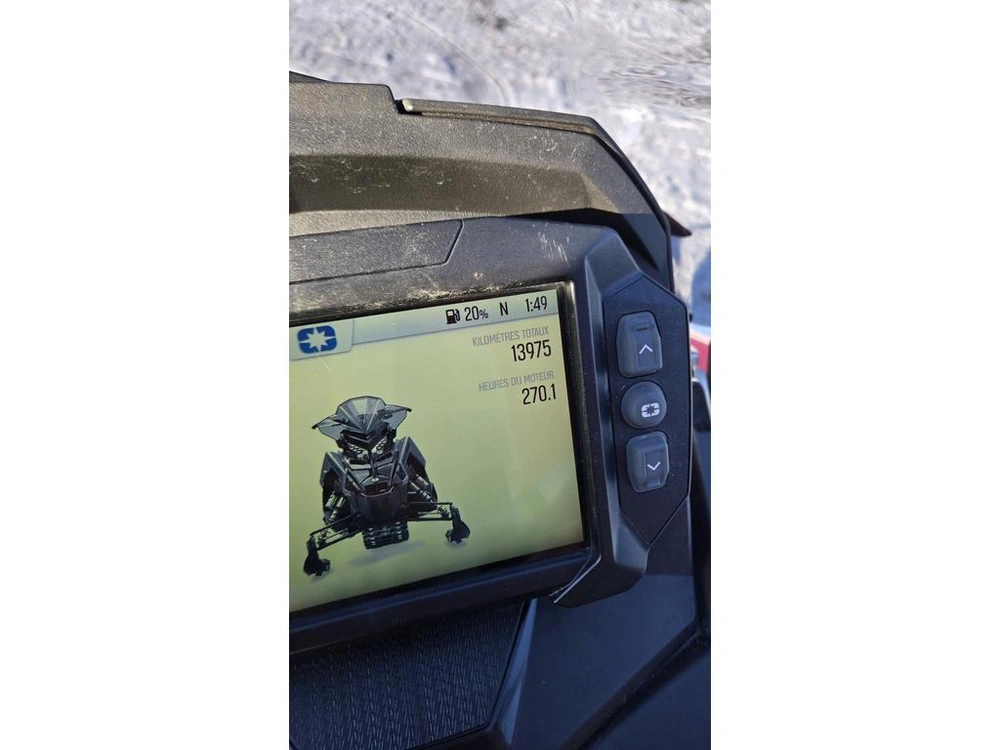 Polaris Indy Vr1 650 137 2021 alt