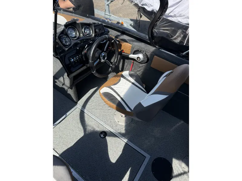 Legend X18 w/ 90 ELPT 4S Merc, galv trailer & bow to stern cover 2024