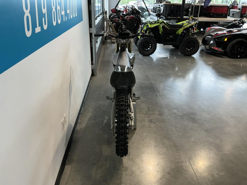 Stark Future Mx 2025 alt