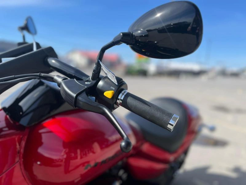Suzuki Boulevard M109r Boss 2025 alt