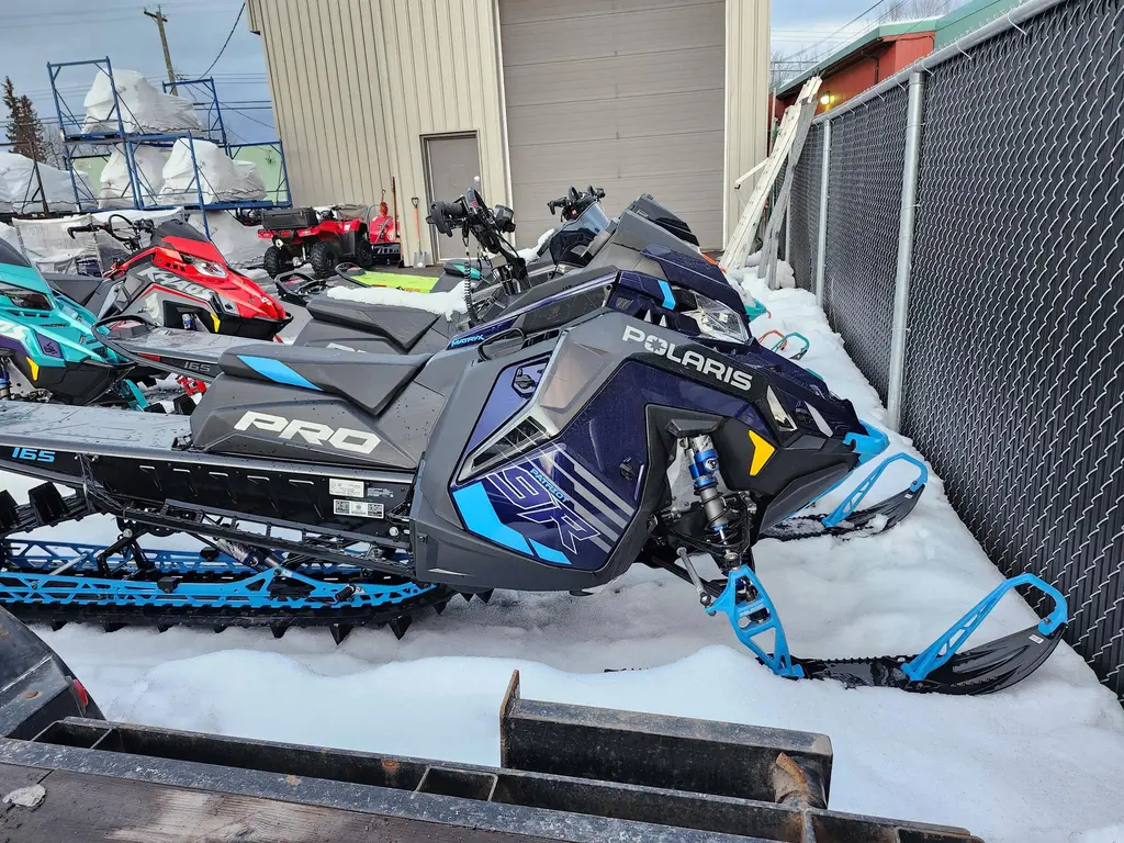 2025 Polaris *DEALER TESTED* 9R PRO RMK 165 - Electric Start & 7S Display