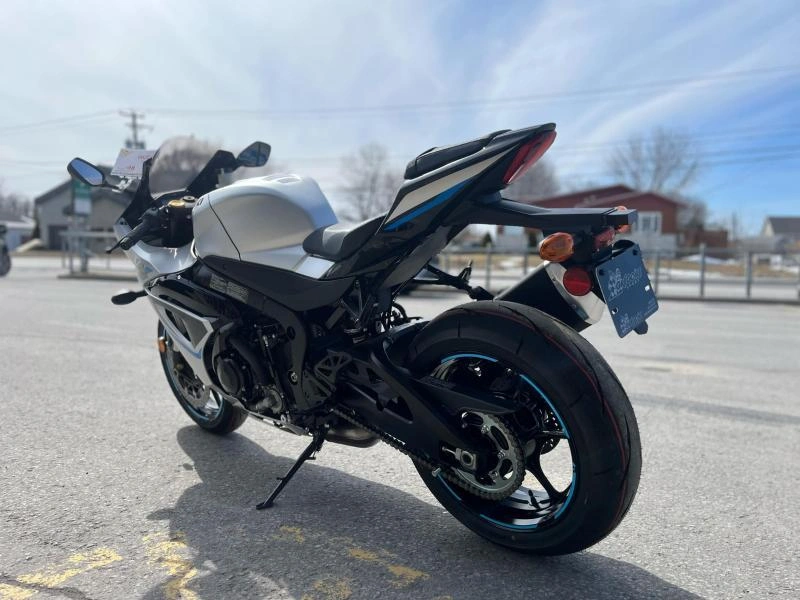 Suzuki Gsx-r1000a 2025 alt