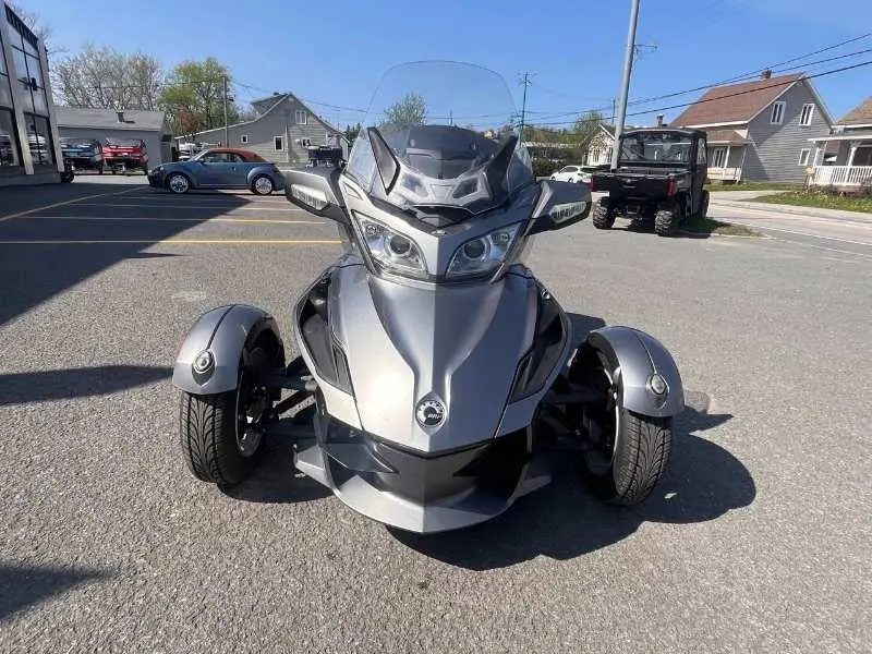 Can-Am RT SM-5  2011