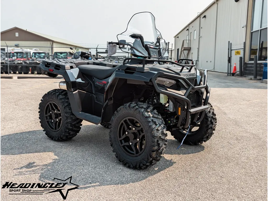 2025 Polaris Sportsman 570 Trail // Onyx Black w/ Quick-Release Windshield