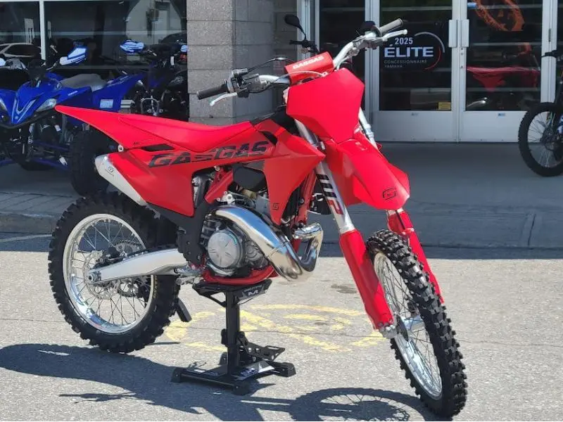 2025 GASGAS MC 300 thumbnail 2