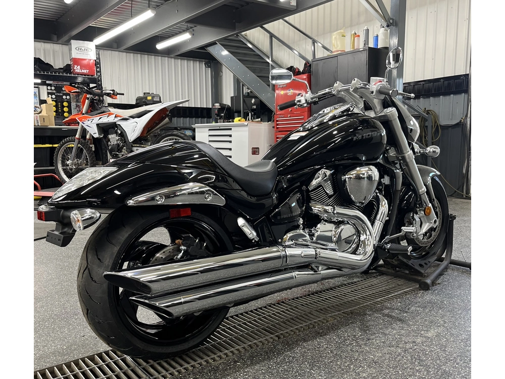 Suzuki Boulevard M109r 2025 alt