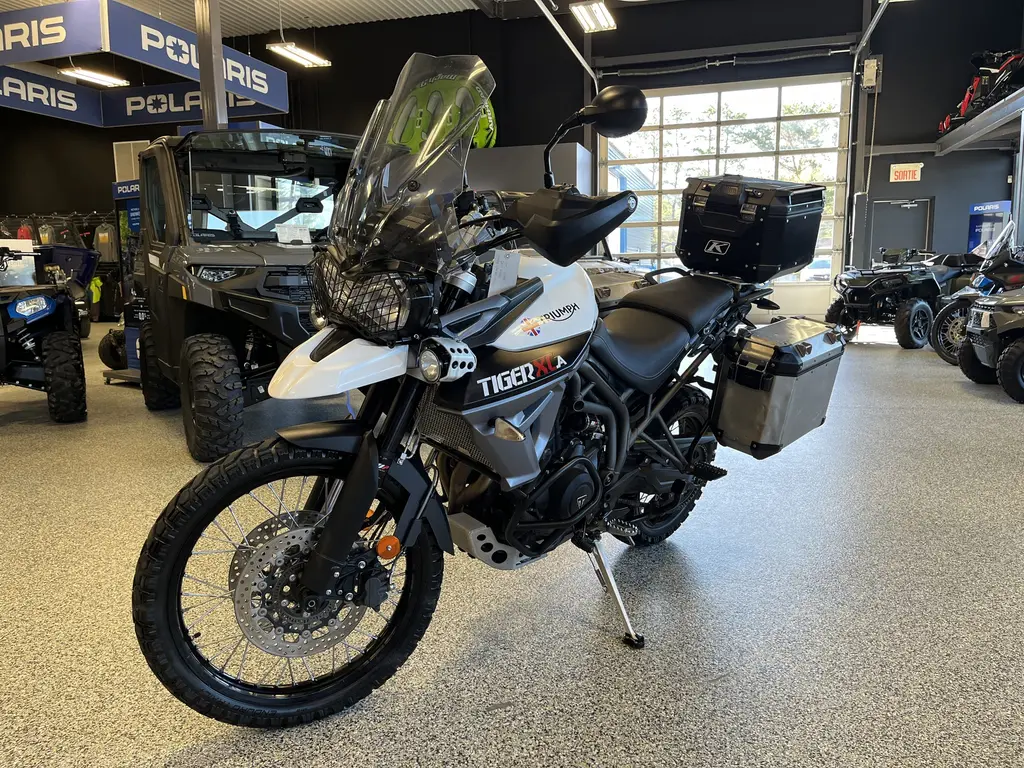 2017 Triumph TIGER 800 XCA EQUIPEMENT COMPLET