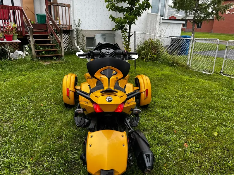 2013 Can-Am SPYDER ST-S