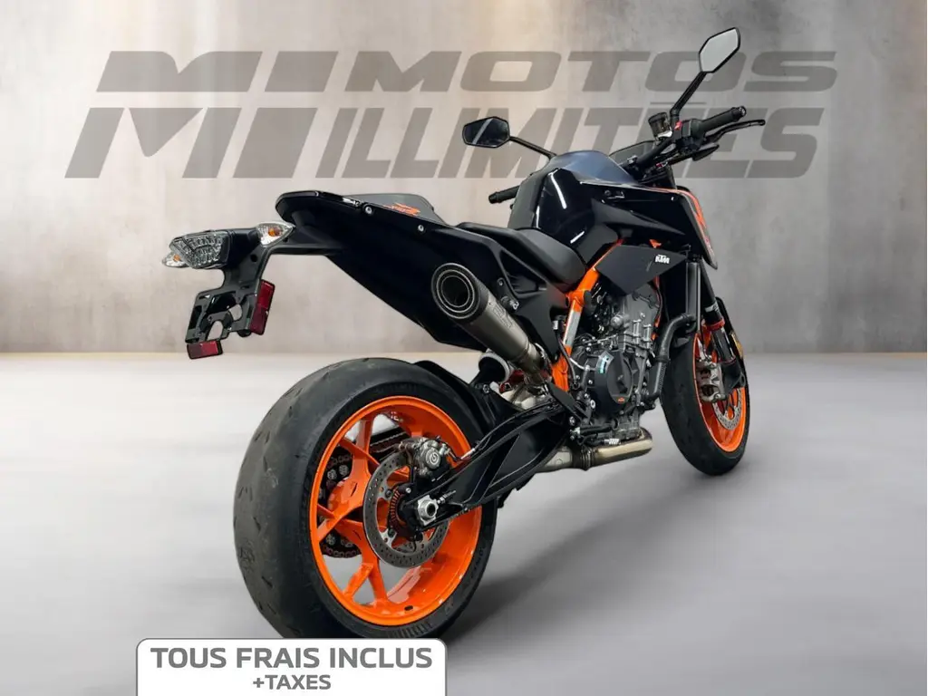 2023 KTM 890 DUKE R