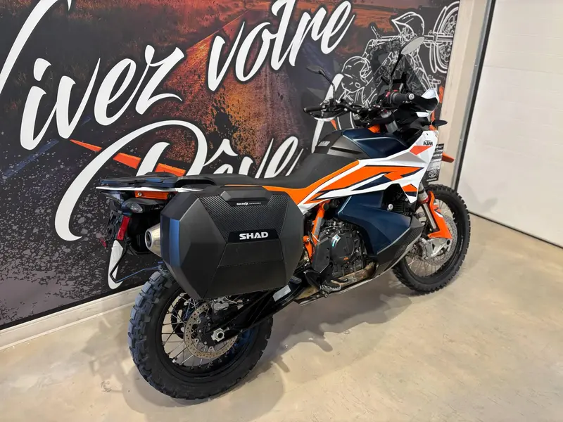 2024 KTM Adventure R 890