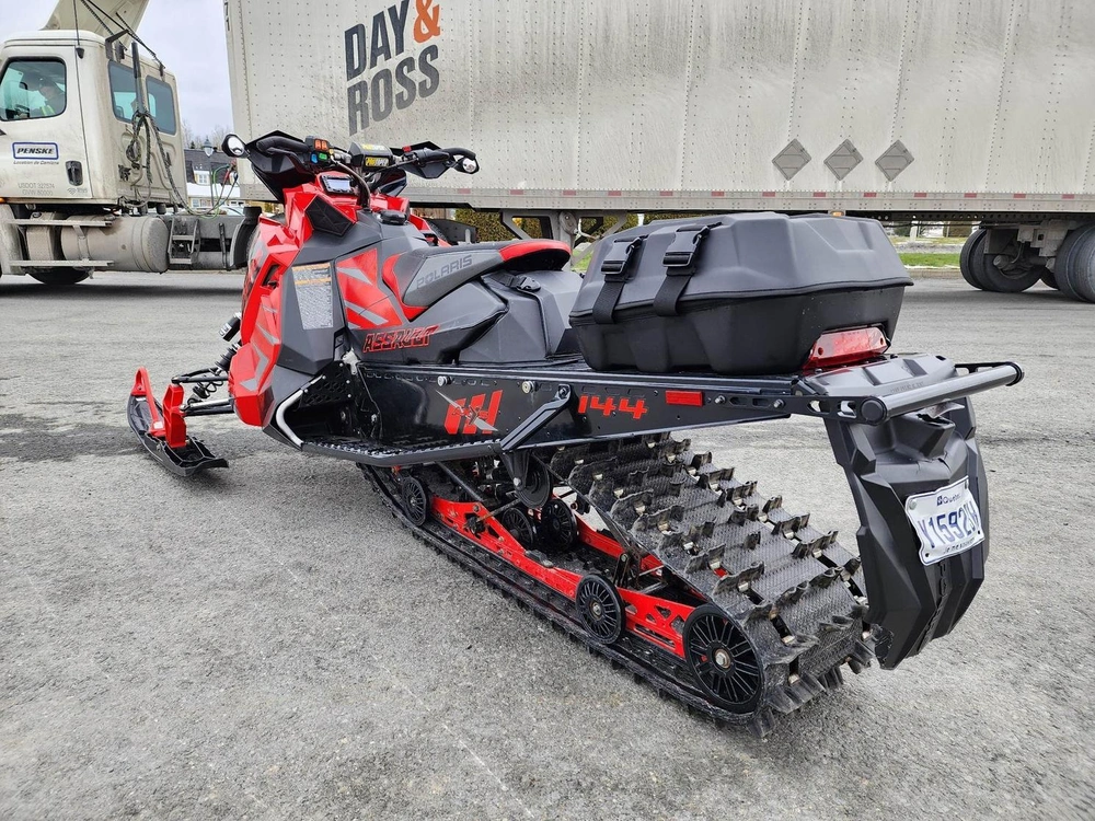 Polaris 800 Switchback Assault 144 2020 alt