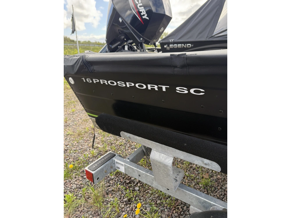 2025 Legend 16 Prosport Sc W/ 25 Elpt 4s Merc & Mooring Cover