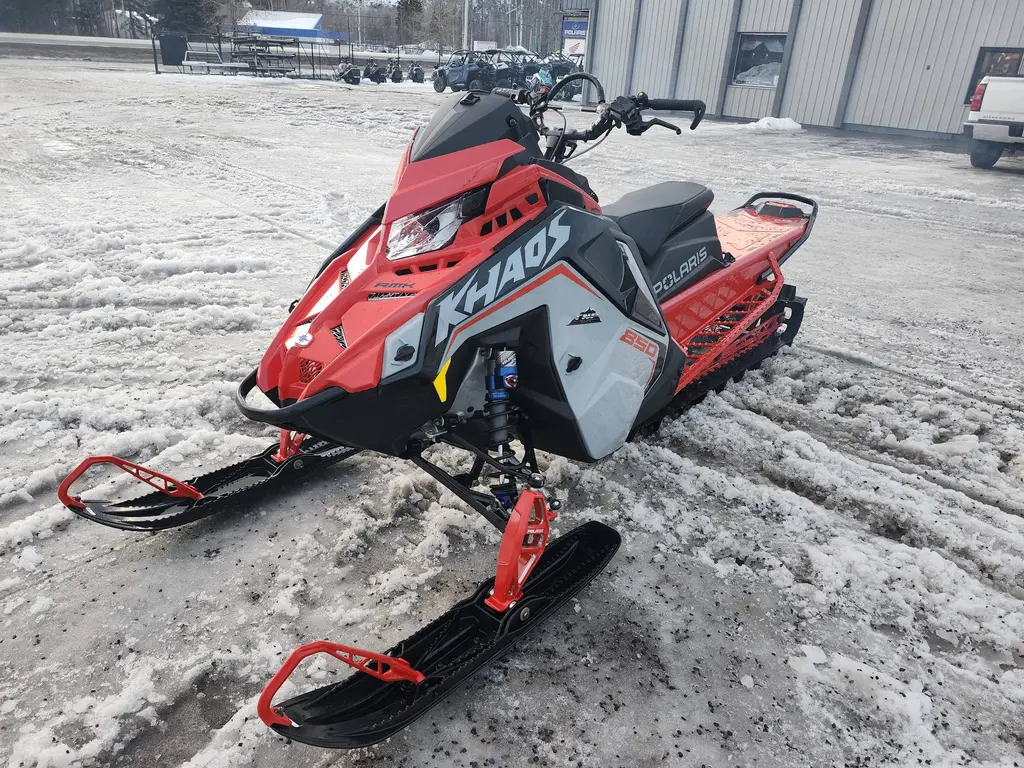 2025 Polaris 850 RMK KHAOS 155 - 7S Display - **DEALER TESTED**