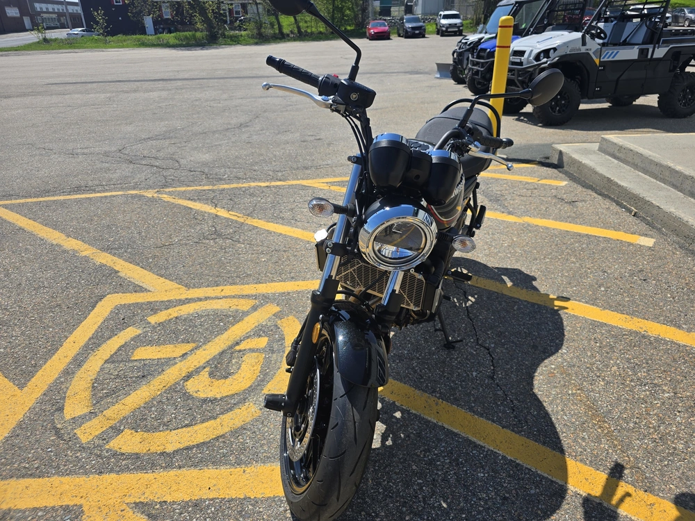 2023 Kawasaki Z650rs alt