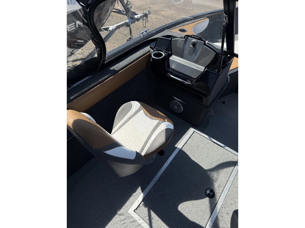 2024 Legend X18 W/ 90 Elpt 4s Merc, Galv Trailer & Bow To Stern Cover