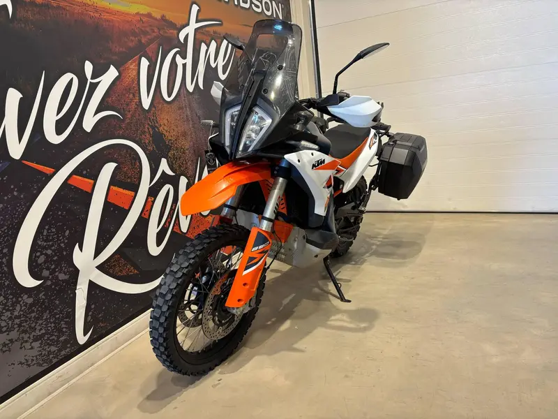 2024 KTM Adventure R 890