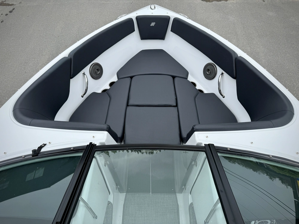 2025 Four Winns H1 Mercruiser 4.5l alt