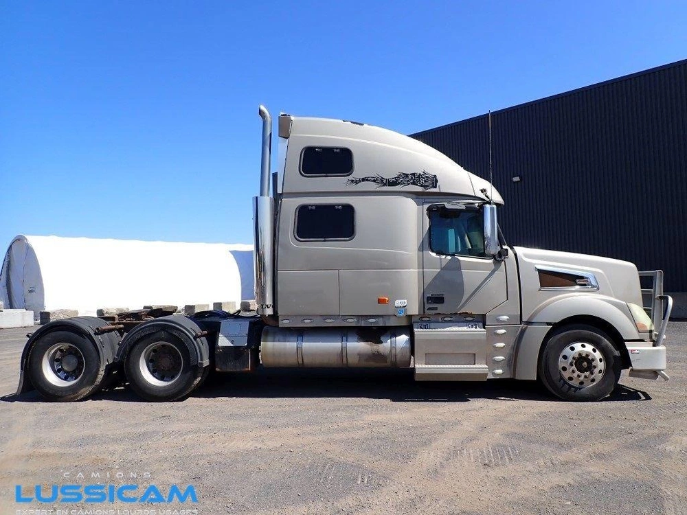 Volvo Vnl880 2006
