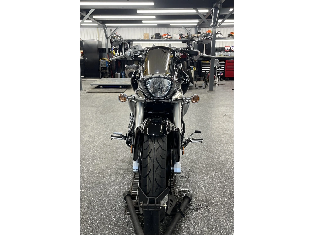 Suzuki Boulevard M109r 2025 alt