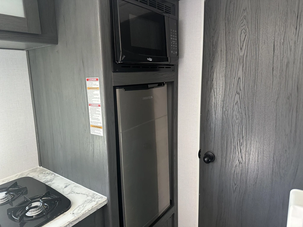 2025 Dutchmen Aspen Trail 17bh alt