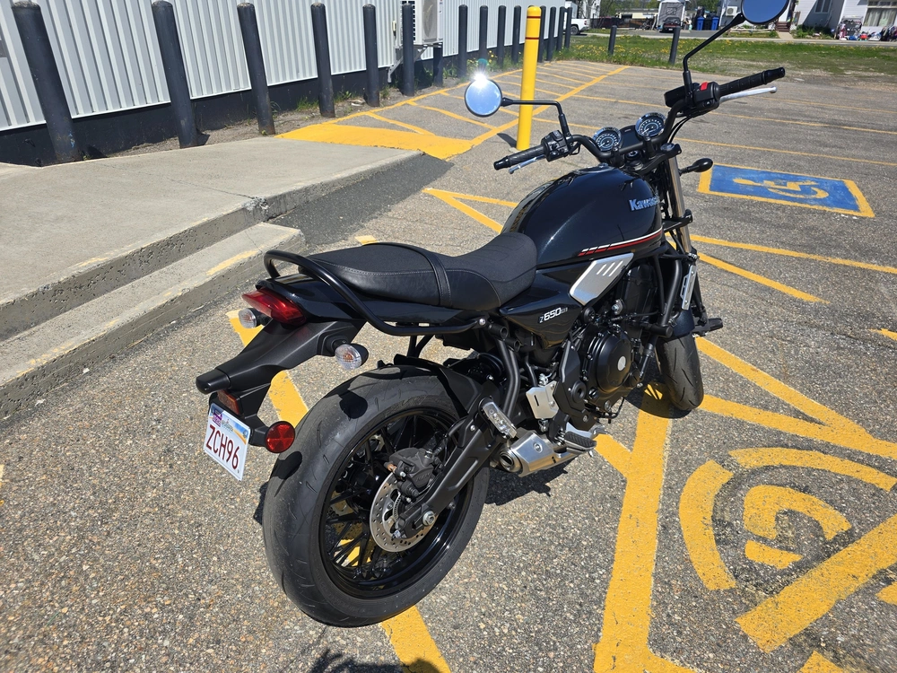 2023 Kawasaki Z650rs alt