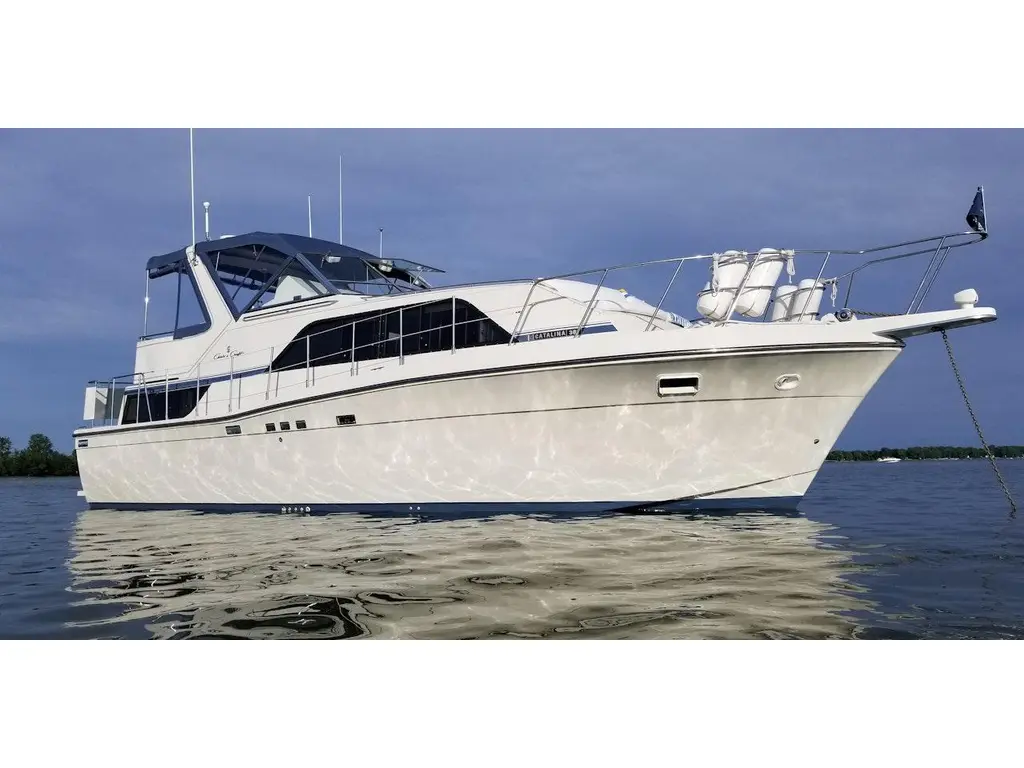 1989 Chris-Craft Catalina 381
