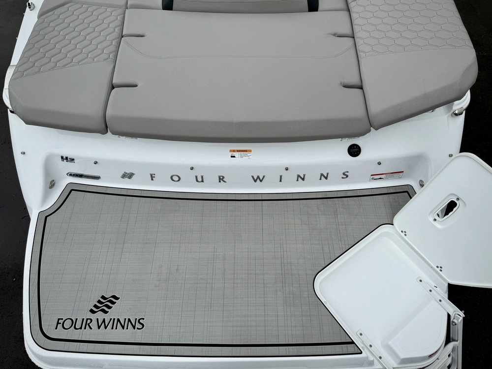 2025 Four Winns H2 Mercruiser 6.2l alt