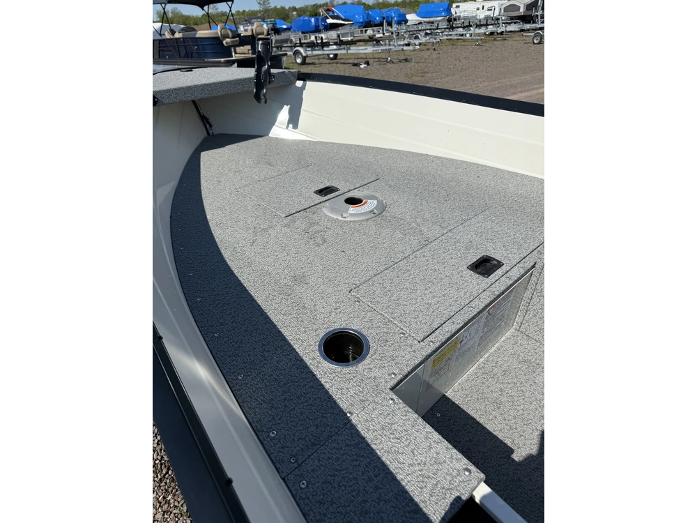2025 Legend 16 Prosport Sc W/ 25 Elpt 4s Merc & Mooring Cover